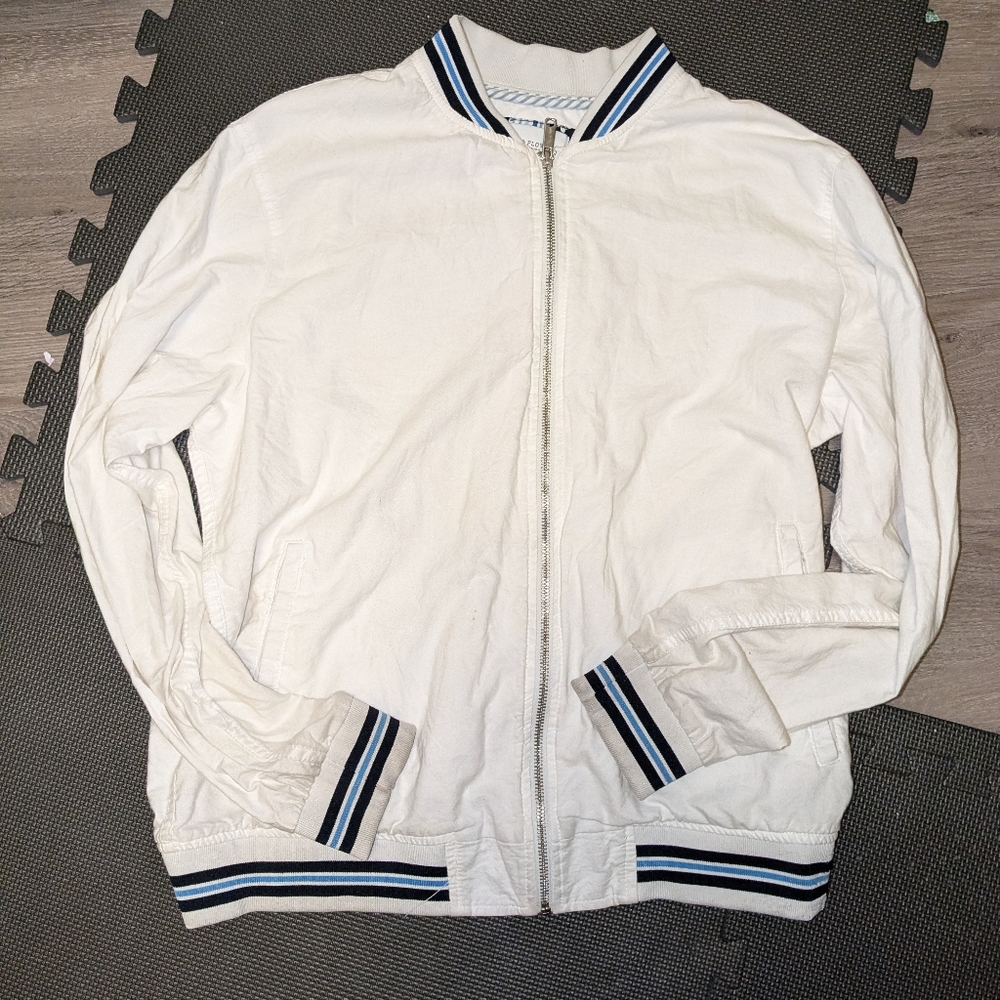 Sweater zip up